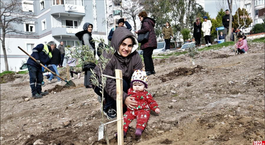 bornovada ağaç sahiplendirme